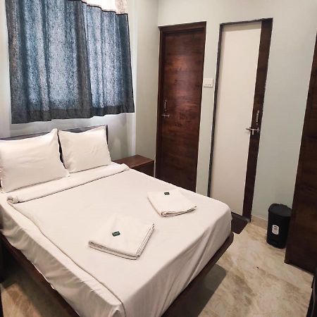 Shankar Residency, Akkalkot Akalkot Bagian luar foto