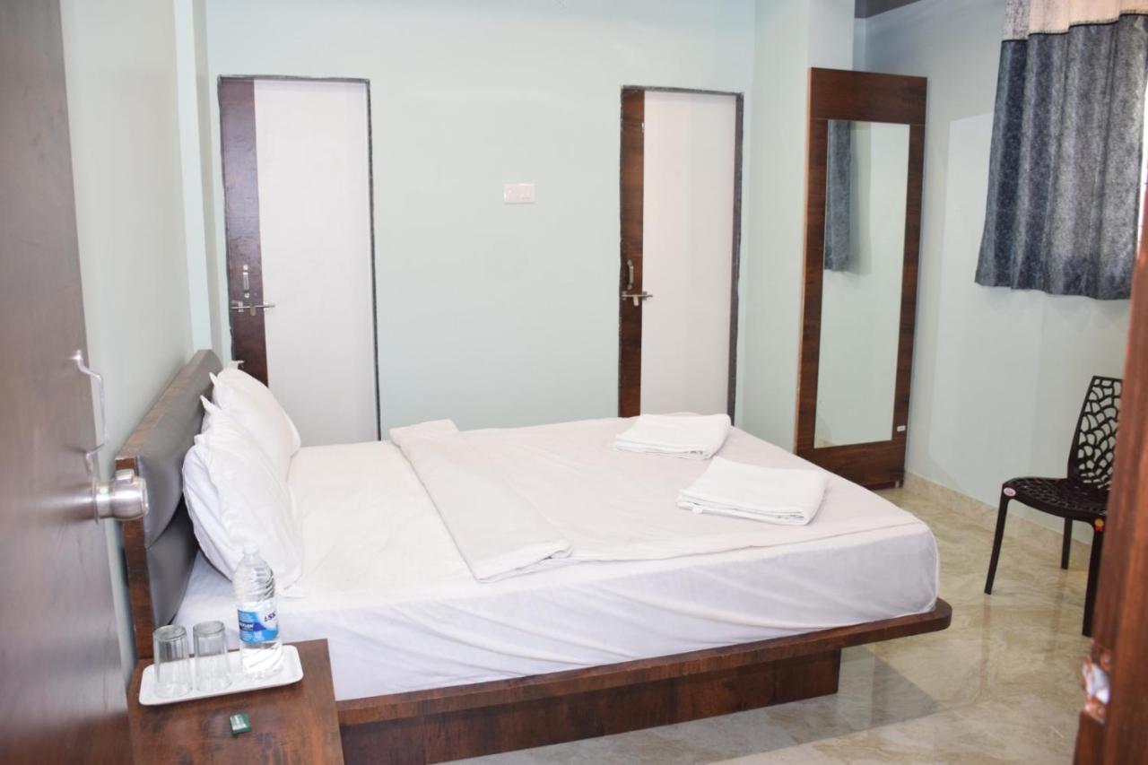 Shankar Residency, Akkalkot Akalkot Bagian luar foto