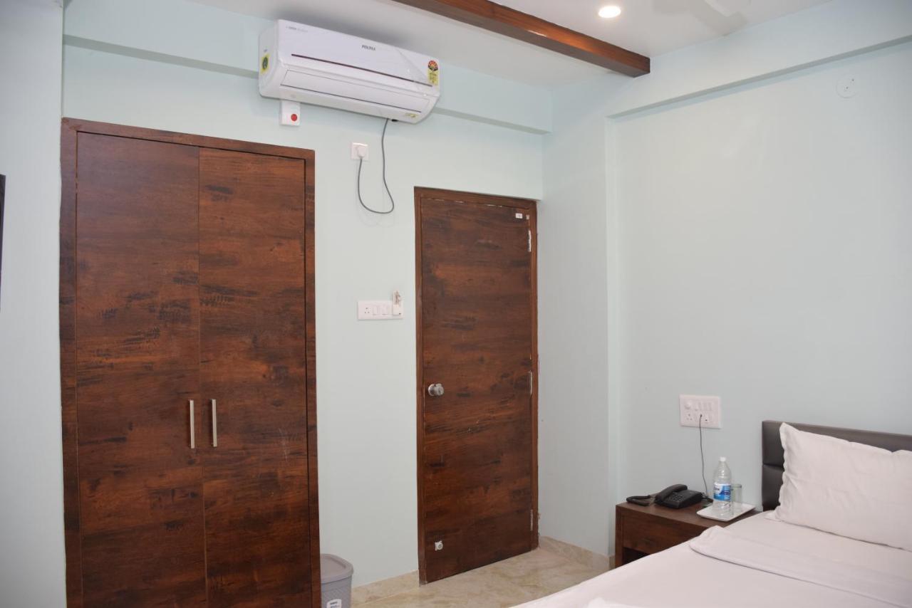 Shankar Residency, Akkalkot Akalkot Bagian luar foto