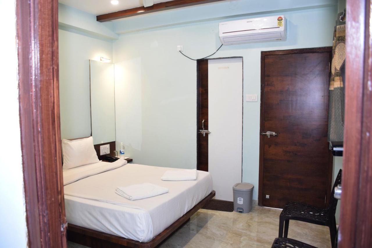 Shankar Residency, Akkalkot Akalkot Bagian luar foto