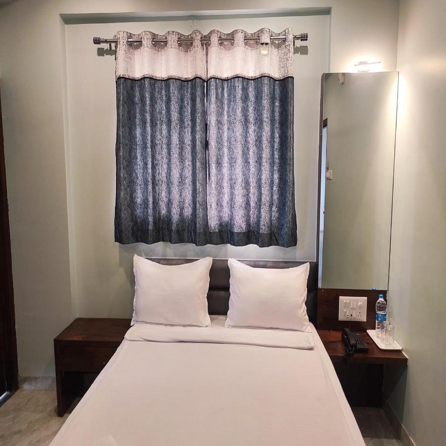 Shankar Residency, Akkalkot Akalkot Bagian luar foto