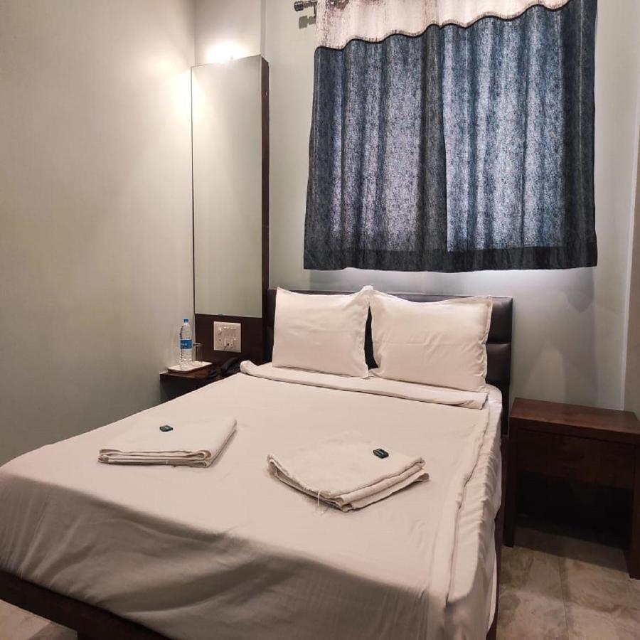 Shankar Residency, Akkalkot Akalkot Bagian luar foto